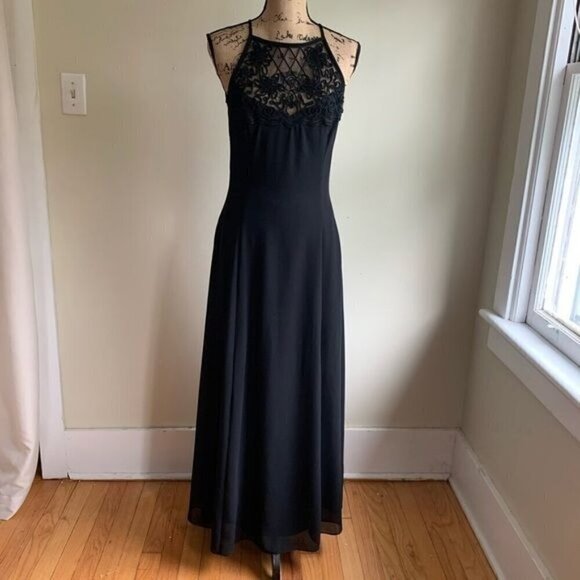 Scott McClintock Dresses & Skirts - Scott McClintock black maxi dress size 8 sleeveless